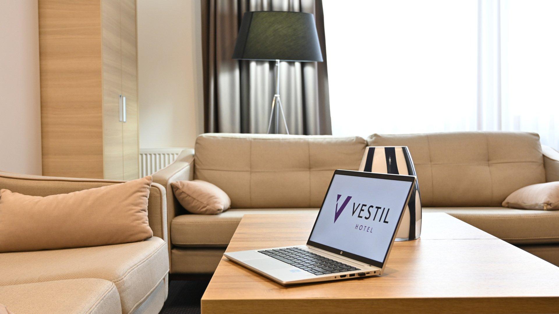 Vestil Hotel Piotrkow Trybunalski Exterior photo